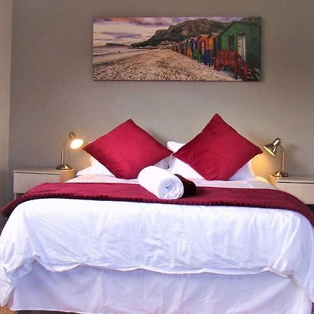 Suite Ruby Tuesday - Capri Crawley Eksteriør bilde
